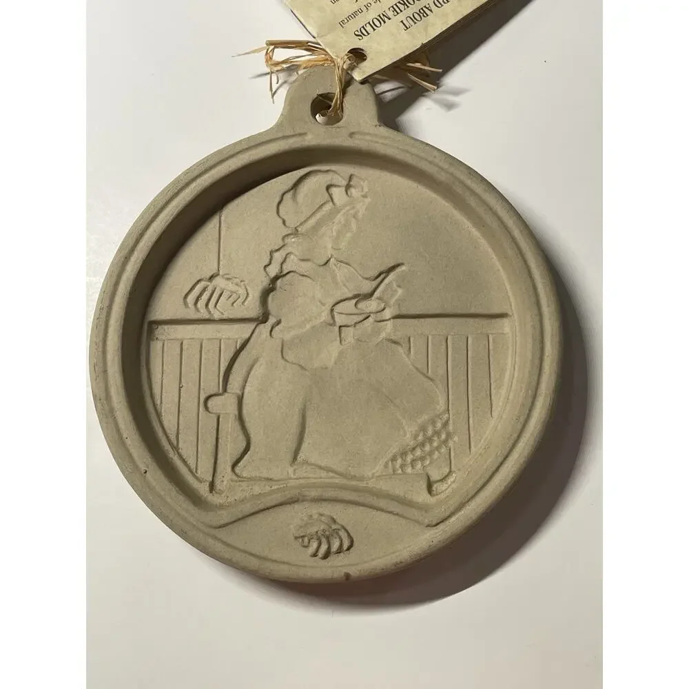 Superstone Sassafras Cookie Mold Little Miss Muffet 1993 Made in USA VINTAGE